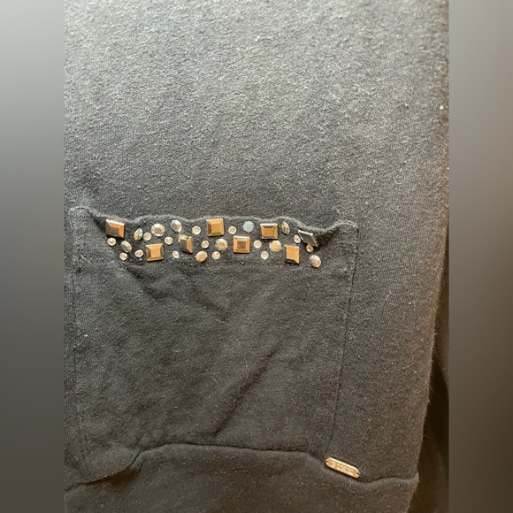 ✨2 For $6 Y2K PINK Studded Sweater Size M #C1 - Picture 7 of 10